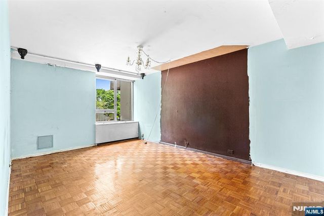 1 Horizon G2, Fort Lee, NJ 07024