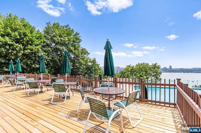 1 Horizon G2, Fort Lee, NJ 07024