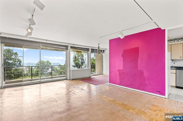 1 Horizon G2, Fort Lee, NJ 07024