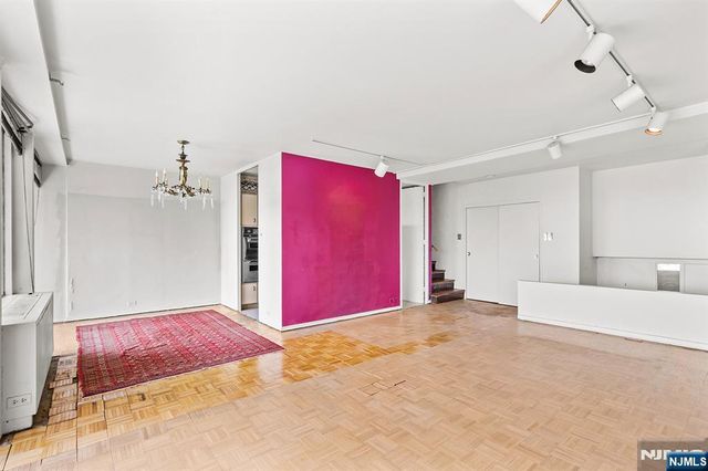 1 Horizon G2, Fort Lee, NJ 07024