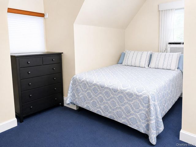 325 W Valley Stream Boulevard, Valley Stream, NY 11580