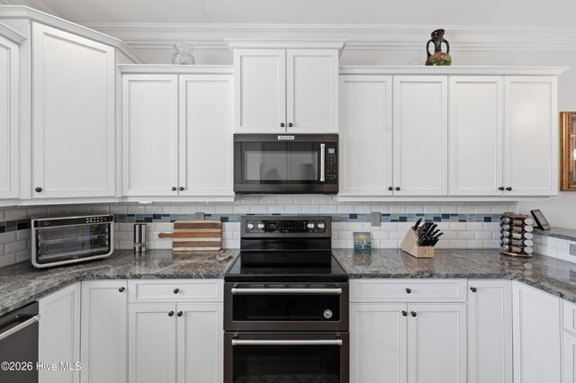 131 Everett Park Trail, Holly Ridge, NC 28445