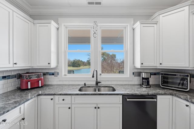 131 Everett Park Trail, Holly Ridge, NC 28445