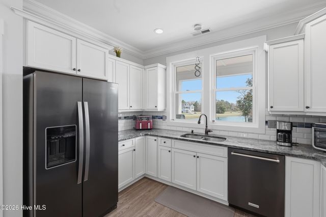 131 Everett Park Trail, Holly Ridge, NC 28445