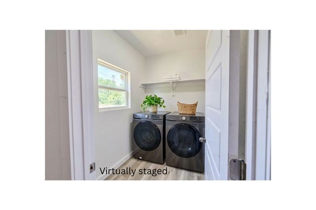 1405 E Maddox Avenue, Fort Worth, TX 76104