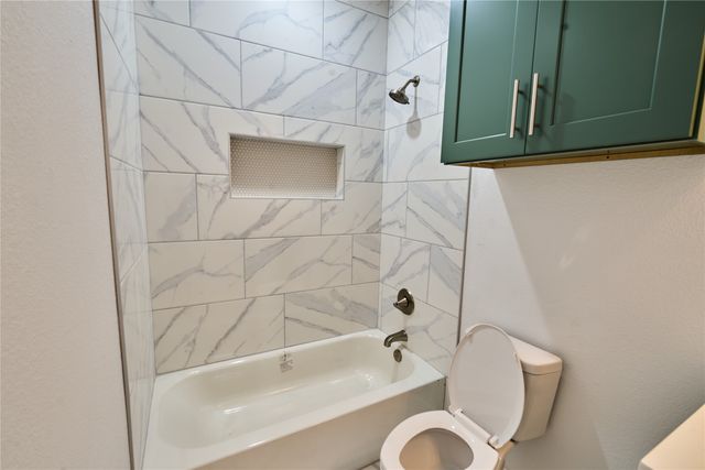 1405 E Maddox Avenue, Fort Worth, TX 76104