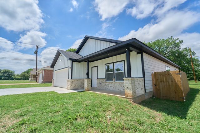 1405 E Maddox Avenue, Fort Worth, TX 76104