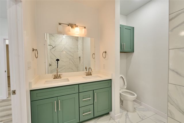 1405 E Maddox Avenue, Fort Worth, TX 76104