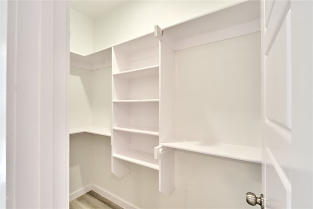 1405 E Maddox Avenue, Fort Worth, TX 76104