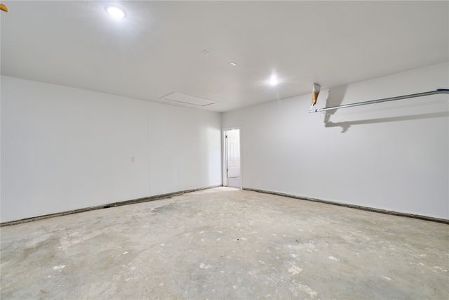 1405 E Maddox Avenue, Fort Worth, TX 76104