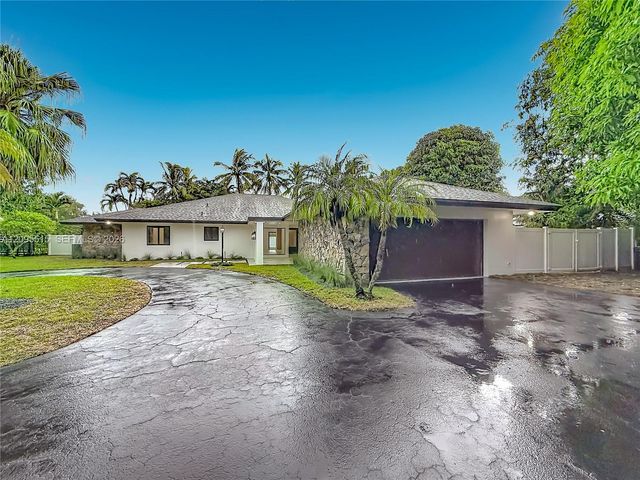 15804 SW 82nd Court, Palmetto Bay, FL 33157