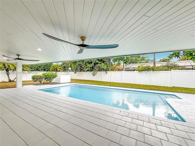 15804 SW 82nd Court, Palmetto Bay, FL 33157