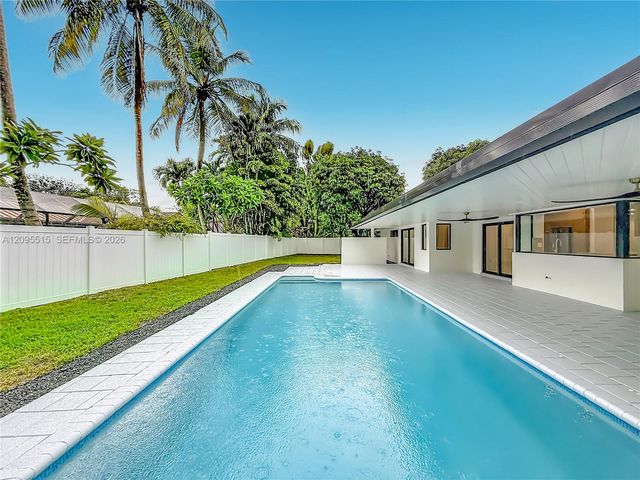 15804 SW 82nd Court, Palmetto Bay, FL 33157