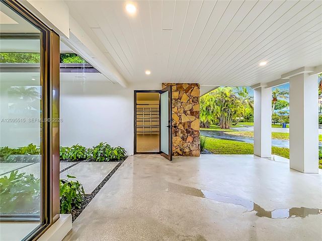 15804 SW 82nd Court, Palmetto Bay, FL 33157
