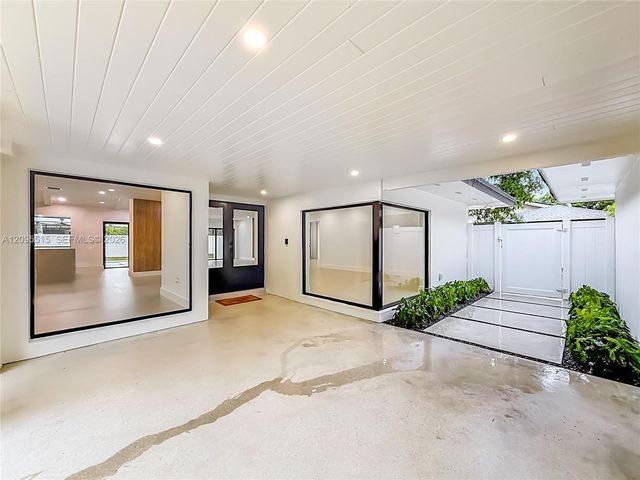15804 SW 82nd Court, Palmetto Bay, FL 33157
