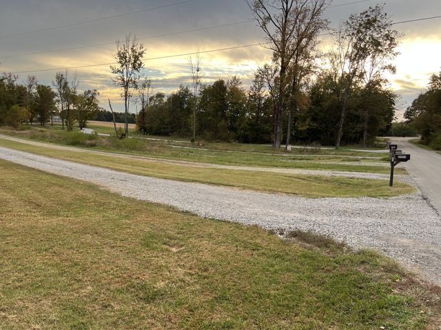3019 Friendship Rd, Cross Plains, TN 37049