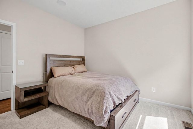 2220 Amici Drive, Covington, KY 41017