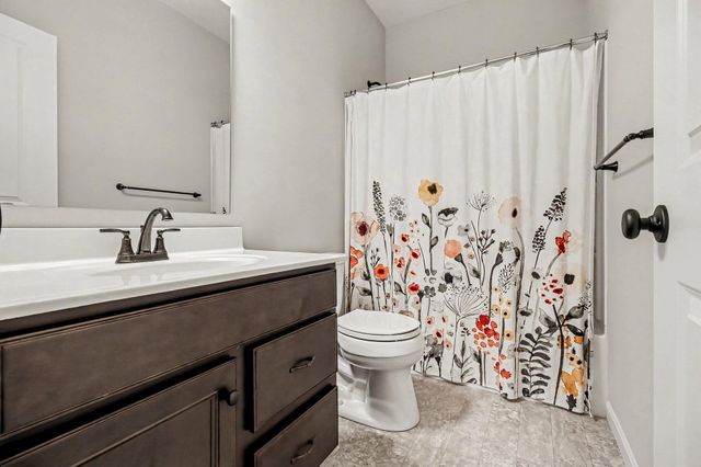 2220 Amici Drive, Covington, KY 41017