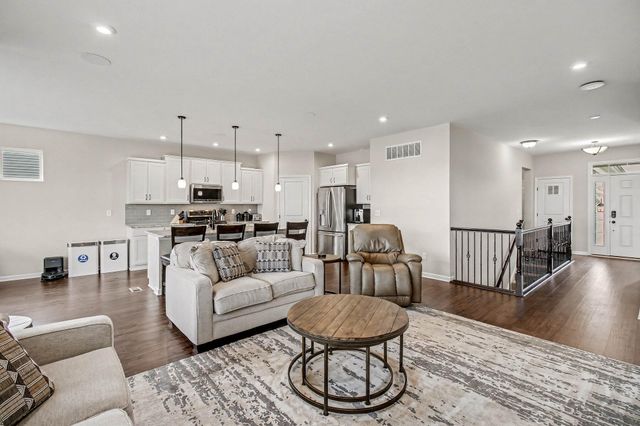 2220 Amici Drive, Covington, KY 41017