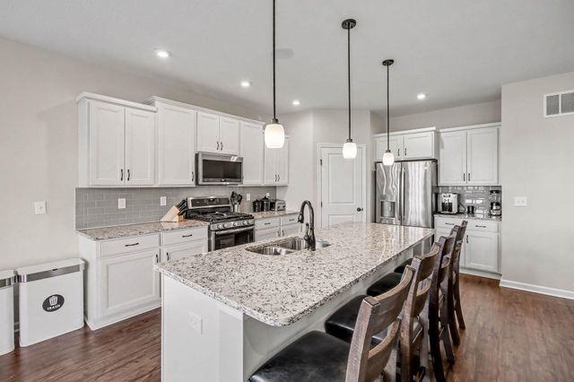 2220 Amici Drive, Covington, KY 41017