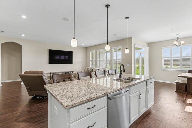 2220 Amici Drive, Covington, KY 41017