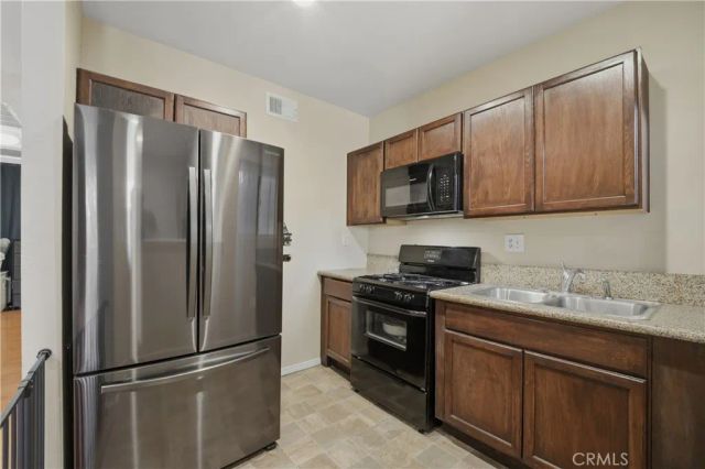 11150 Glenoaks 307, Pacoima, CA 91331
