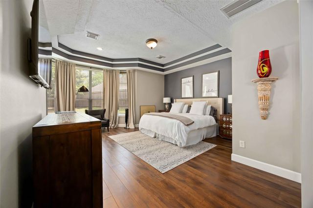 259 W Thorn Way, Houston, TX 77015