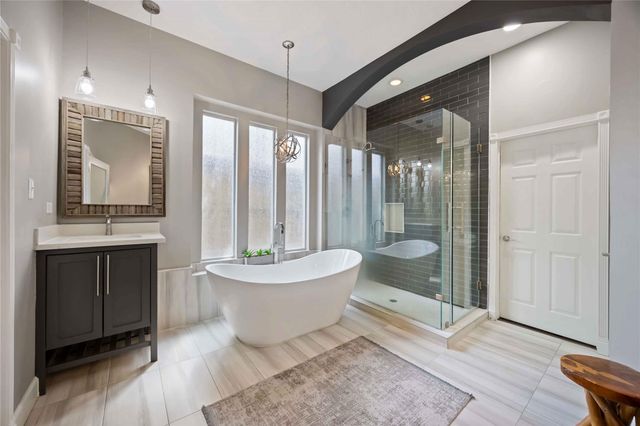 259 W Thorn Way, Houston, TX 77015
