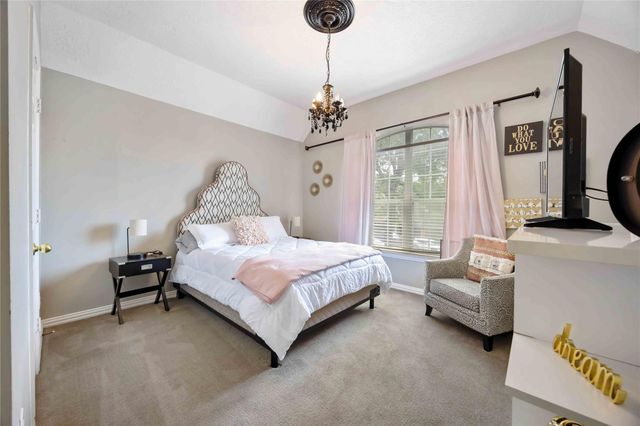 259 W Thorn Way, Houston, TX 77015