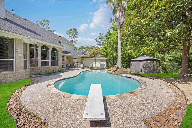 259 W Thorn Way, Houston, TX 77015