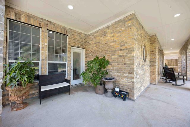 259 W Thorn Way, Houston, TX 77015