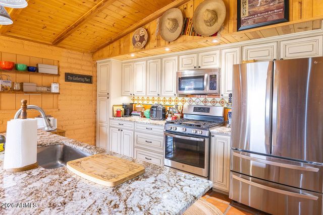 1305 JACK BURDEN Road, Wickenburg, AZ 85390