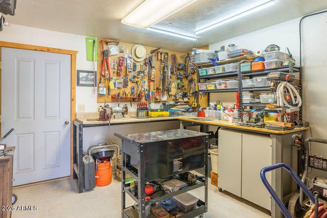 1305 JACK BURDEN Road, Wickenburg, AZ 85390