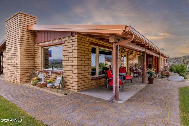 1305 JACK BURDEN Road, Wickenburg, AZ 85390