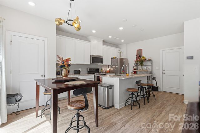 6116 Hailstone Road, Charlotte, NC 28215