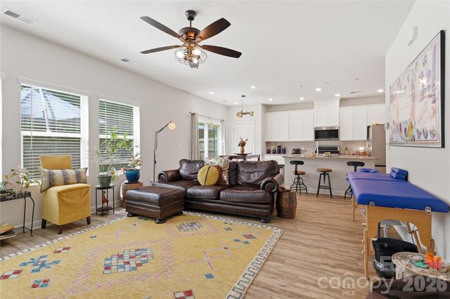 6116 Hailstone Road, Charlotte, NC 28215