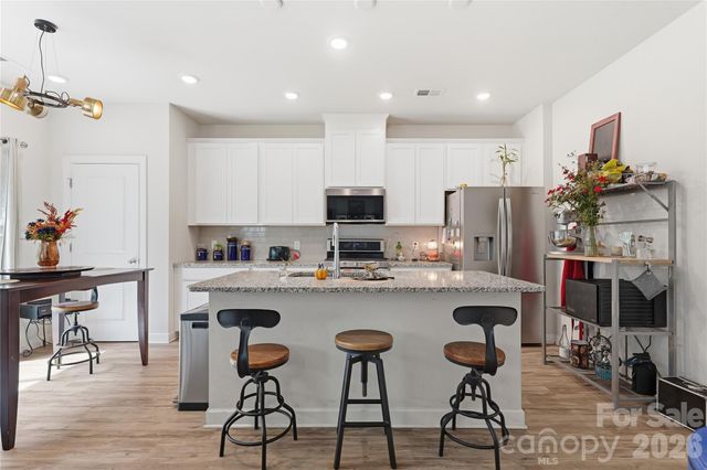 6116 Hailstone Road, Charlotte, NC 28215