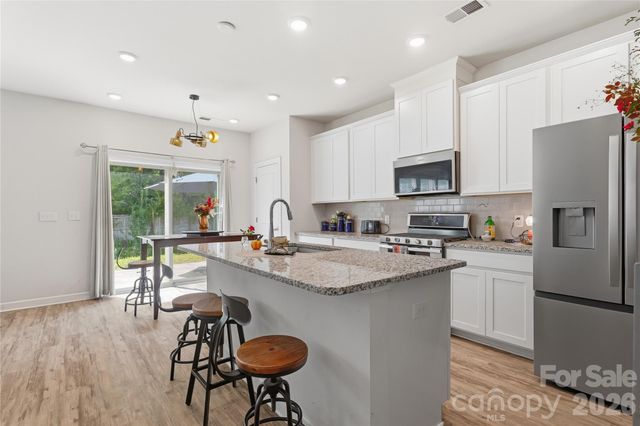 6116 Hailstone Road, Charlotte, NC 28215