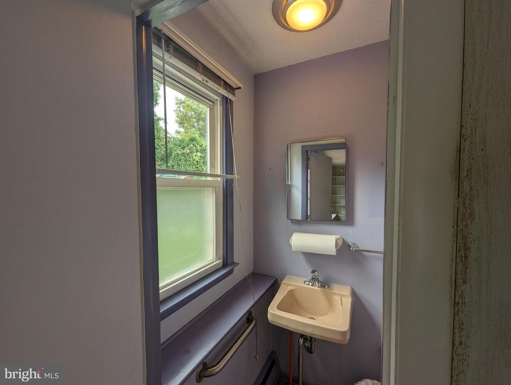 588 KISMET RD, PHILADELPHIA, PA 19115 — photo 4