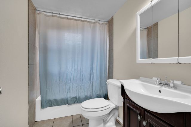 1208 Woodbrook Street, Arlington, TX 76011