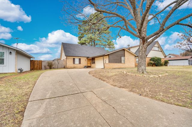 1208 Woodbrook Street, Arlington, TX 76011