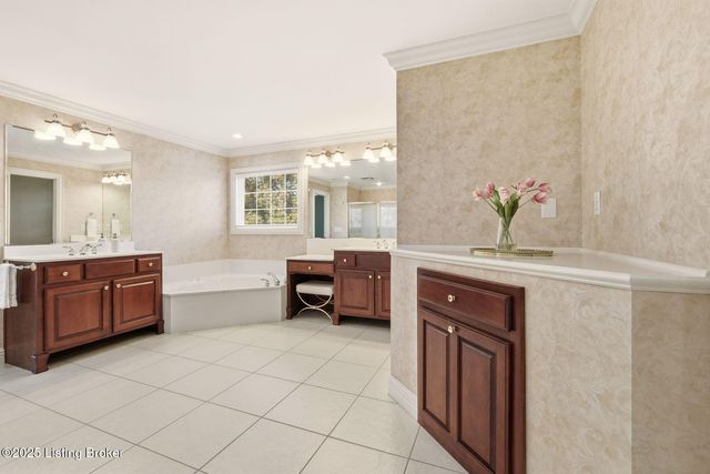 12808 Crestview Cove, Prospect, KY 40059