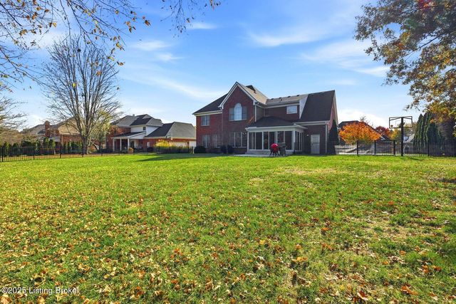12808 Crestview Cove, Prospect, KY 40059