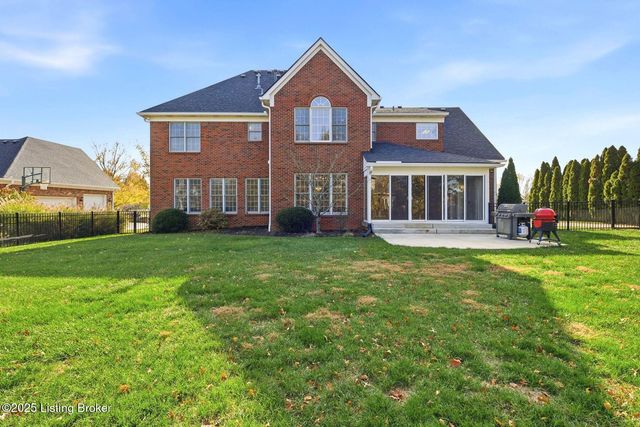 12808 Crestview Cove, Prospect, KY 40059