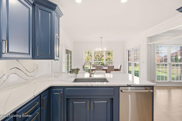 12808 Crestview Cove, Prospect, KY 40059