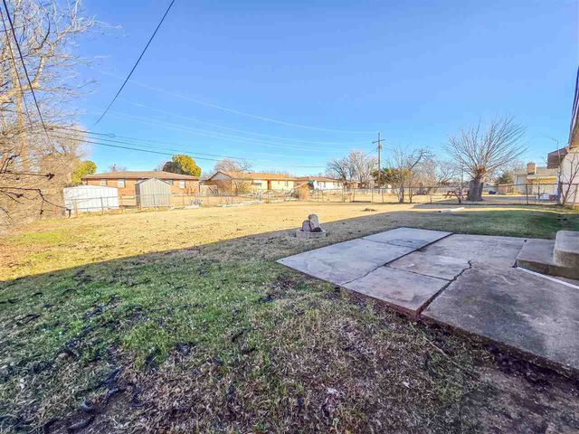 4523 NW Cheyenne Ave, Lawton, OK 73505