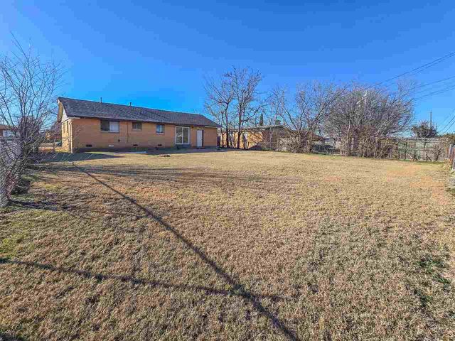 4523 NW Cheyenne Ave, Lawton, OK 73505
