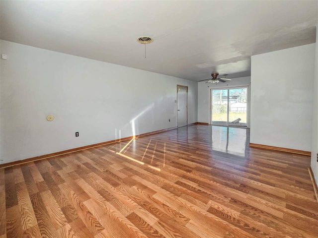 4523 NW Cheyenne Ave, Lawton, OK 73505