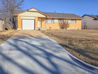 4523 NW Cheyenne Ave, Lawton, OK 73505