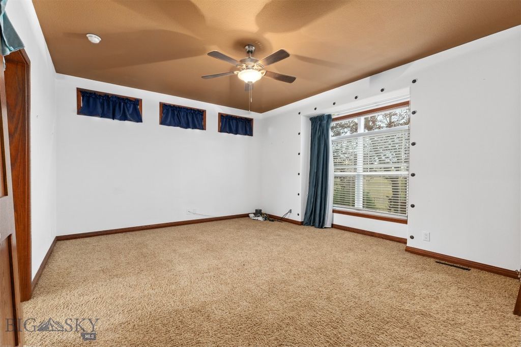 Address unavailable. photo 10